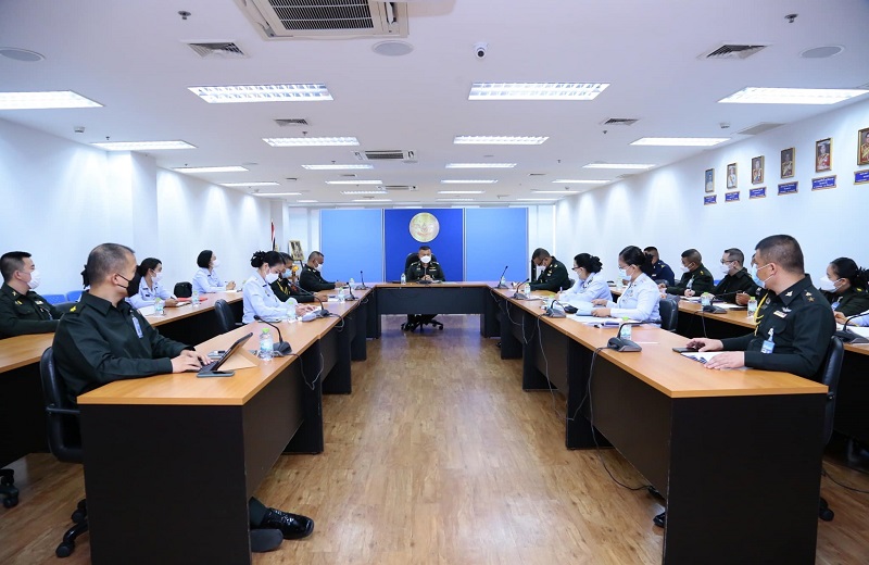 สพร.กห. จัดประชุม นขต.สพร.กห. เพื่อติดตามผลการดำเนินงานที่ผ่านมาและชี้แจงในเรื่องที่สำคัญ โดยมี พล.ท.สุรศักดิ์ วรรณสมบูรณ์ ผอ.สพร.กห. เป็นประธานการประชุม