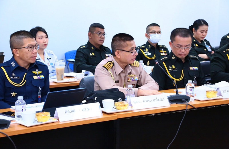 สพร.กห. จัดการประชุมการประเมินผลการปฏิบัติราชการตามคำรับรองการปฏิบัติราชการของ กห. (สป., บก.ทท., ทบ., ทร., ทอ., อผศ. และ สทป.) ประจำปีงบประมาณ พ.ศ.2566 รอบ 12 เดือน ณ ห้องประชุม สพร.กห. ชั้น 2 อาคาร สป.(ศรีสมาน)