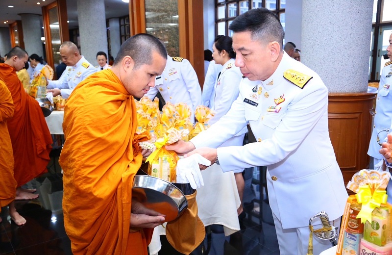 พล.อ.สนิธชนก สังขจันทร์ ปล.กห. เป็นประธานการจัดกิจกรรม เนื่องในวันนวมินทรมหาราช (13 ต.ค.66) เพื่อน้อมรำลึกในพระมหากรุณาธิคุณของพระบาทสมเด็จพระบรมชนกาธิเบศร มหาภูมิพลอดุลยเดชมหาราช บรมนาถบพิตร