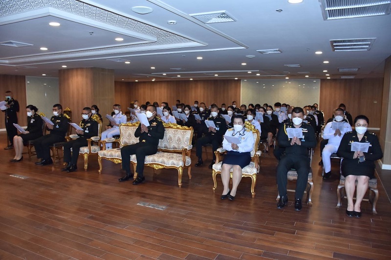 สพร.กห ร่วมเจริญพระพุทธมนต์และเจริญจิตตภาวนาเป็นกรณีพิเศษ โดยอันเชิญบทสวด “โพชฌังคปริตร” ร่วมอธิษฐานจิตถวายพระพรด้วยหัวใจแห่งความจงรักภักดี เพื่อถวายพระพรชัยมงคล แด่สมเด็จพระเจ้าลูกเธอ เจ้าฟ้าพัชรกิติยาภา นเรนทิราเทพยวดี กรมหลวงราชสาริณีสิริพัชร มหาวัชรราชธิดา ณ ห้องชั้น M อาคาร สป.(ศรีสมาน) โดยมี พล.ต.กาจน์ กอรี รอง ผอ.สพร.กห. (ผู้แทน ผอ.สพร.กห.) เป็นประธานในพิธีฯ