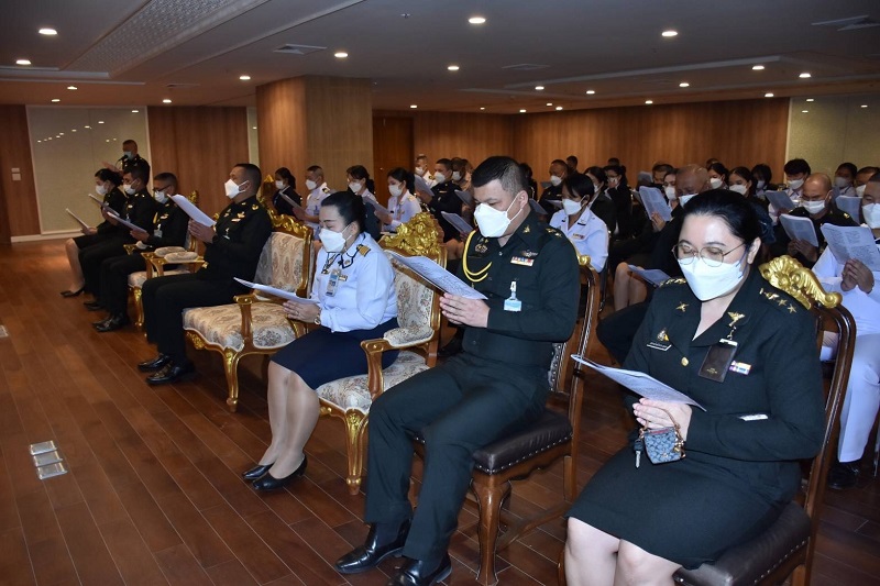 สพร.กห ร่วมเจริญพระพุทธมนต์และเจริญจิตตภาวนาเป็นกรณีพิเศษ โดยอันเชิญบทสวด “โพชฌังคปริตร” ร่วมอธิษฐานจิตถวายพระพรด้วยหัวใจแห่งความจงรักภักดี เพื่อถวายพระพรชัยมงคล แด่สมเด็จพระเจ้าลูกเธอ เจ้าฟ้าพัชรกิติยาภา นเรนทิราเทพยวดี กรมหลวงราชสาริณีสิริพัชร มหาวัชรราชธิดา ณ ห้องชั้น M อาคาร สป.(ศรีสมาน) โดยมี พล.ต.กาจน์ กอรี รอง ผอ.สพร.กห. (ผู้แทน ผอ.สพร.กห.) เป็นประธานในพิธีฯ