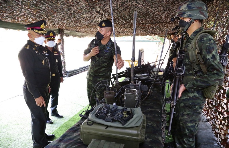 พล.ท.สุรศักดิ์ วรรณสมบูรณ์ ผอ.สพร.กห. และผู้แทนเหล่าทัพ (อตผ.กห.) เดินทางไปราชการ เพื่อติดตามความก้าวหน้าผลการดำเนินการตามตัวชี้วัดของ กห., สป., บก.ทท., ทบ., ทร., ทอ., อผศ. และ สทป. ประจำปีงบประมาณ พ.ศ.2565 รอบ 9 เดือน