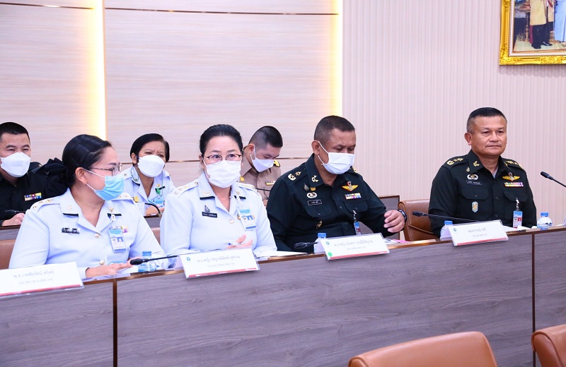 พล.ท.สุรศักดิ์ วรรณสมบูรณ์ ผอ.สพร.กห. ได้นำข้าราชการ สพร.กหเดินทางไปอบรมศึกษาดูงาน เพื่อเพิ่มประสิทธิภาพในการทำงาน ณ กรมควบคุมโรค จ.นนทบุรี
