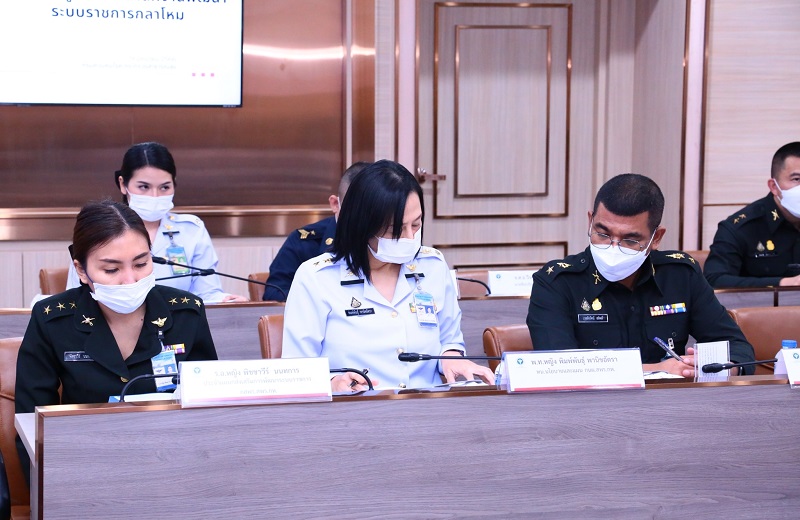 พล.ท.สุรศักดิ์ วรรณสมบูรณ์ ผอ.สพร.กห. ได้นำข้าราชการ สพร.กหเดินทางไปอบรมศึกษาดูงาน เพื่อเพิ่มประสิทธิภาพในการทำงาน ณ กรมควบคุมโรค จ.นนทบุรี
