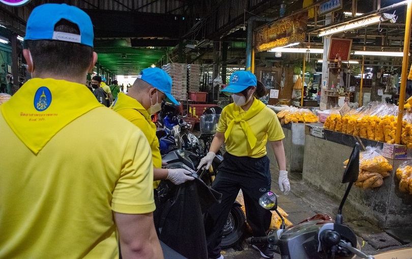 ข้าราชการ สพร.กห. เข้าร่วมโครงการจิตอาสาพัฒนา "เราทำความดี ด้วยหัวใจ" บริเวณพื้นที่ปากคลองตลาด