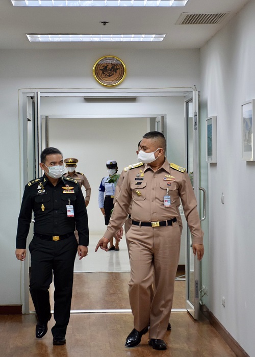 พล.ร.อ.สมประสงค์ นิลสมัย รอง ปล.กห. ตรวจเยี่ยม สพร.กห.