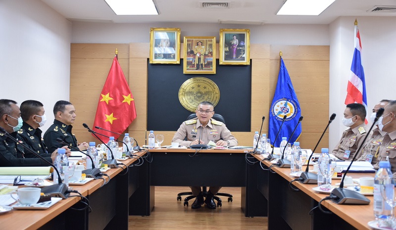 พล.ร.อ.สมประสงค์ นิลสมัย รอง ปล.กห. ตรวจเยี่ยม สพร.กห.