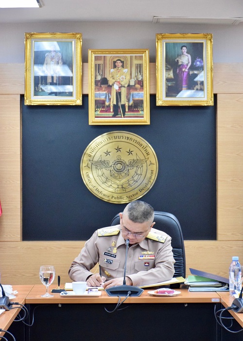 พล.ร.อ.สมประสงค์ นิลสมัย รอง ปล.กห. ตรวจเยี่ยม สพร.กห.