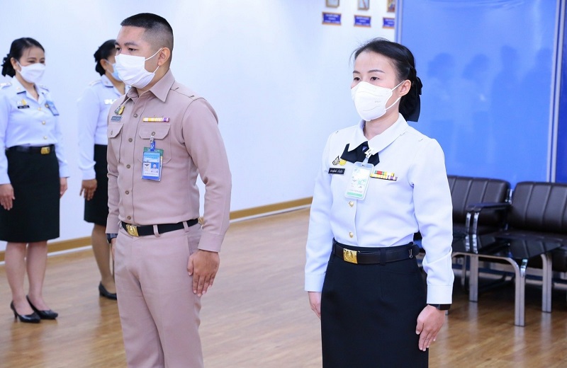 สพร.กห. จัดพิธีประดับยศ ให้แก่ข้าราชการ ที่ได้รับการเลื่อนยศที่สูงขึ้น จำนวน 2 นาย
