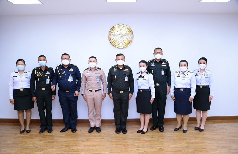 สพร.กห. จัดพิธีประดับยศ ให้แก่ข้าราชการ ที่ได้รับการเลื่อนยศที่สูงขึ้น จำนวน 2 นาย