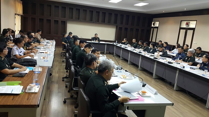 การประชุมเพื่อจัดทำร่างตัวชี้วัดภารกิจหลักของกระทรวงตามแนวทางการขับเคลื่อนประเทศ/แผนยุทธศาสตร์กระทรวง และตัวชี้วัดระหว่างกระทรวงที่มีเป้าหมายร่วมกัน (joint KPIs) และตัวชี้วัดภารกิจหลักของกรม เพื่อใช้ประกอบคำรับรองการปฏิบัติราชการของ สป. ประจำปีงบประมาณ พ.ศ.๒๕๖๐