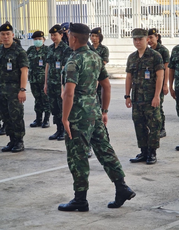 สพร.กห. ได้จัดให้มีการฝึกทบทวนท่าบุคคลเบื้องต้น ณ ใต้อาคารที่พักนายทหารสัญญาบัตร